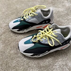 Adidas Yeezy ‘Wave Runner' 2023